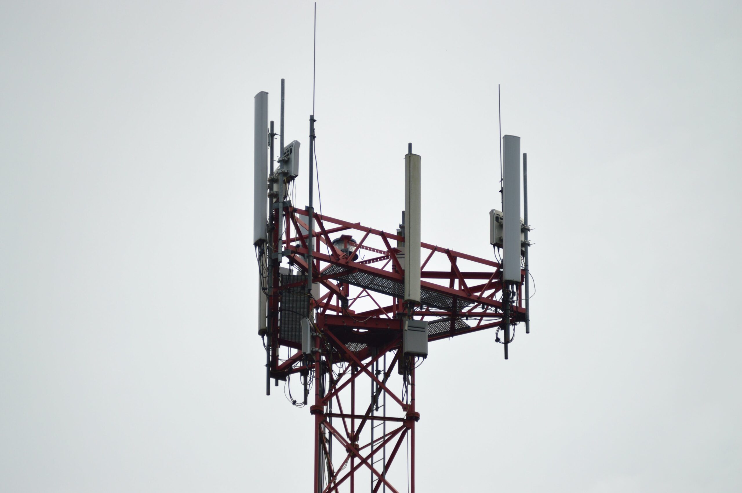 Internet tower with the foggy sky in the background